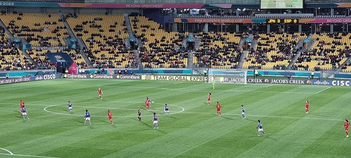 日本队1-0击穿瑞典防线！堂安律一记斜塞撕裂防守，前田大然冷静推射建功！｜世界杯竞猜网站首页（封面配图）
